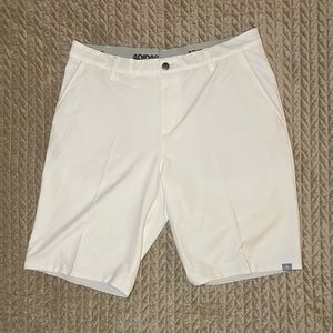 Men’s Adidas Golf Shorts Sz 35.